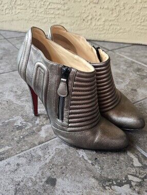 Christian Louboutin Moto Booties Heels Ankle Boots Metallic Silver Size 8.5